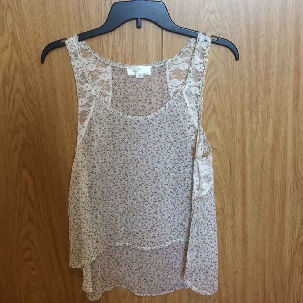 Floral pattern lace tank
